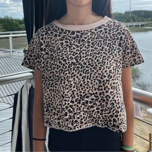 Crop top cheetah, print size large in kids